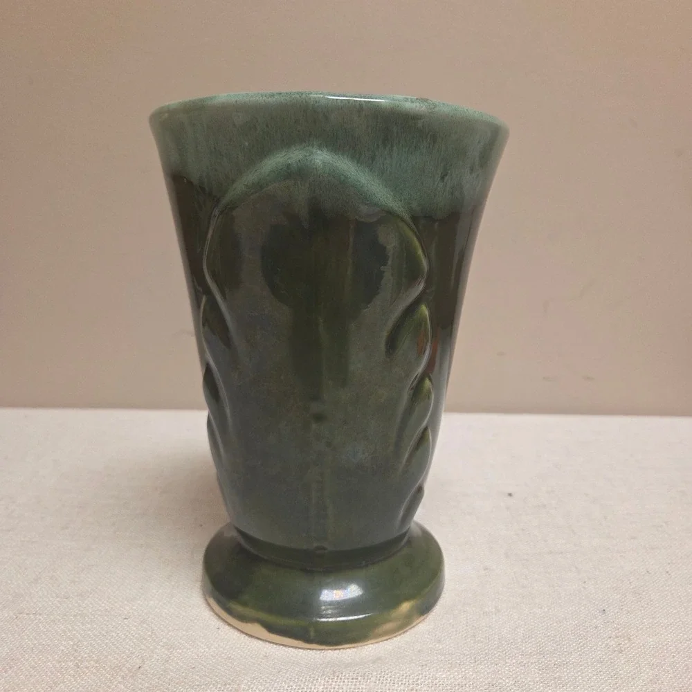 Vintage Green Drip Glaze Ceramic Vase Embossed Leaf Pattern Pedestal Base 6in